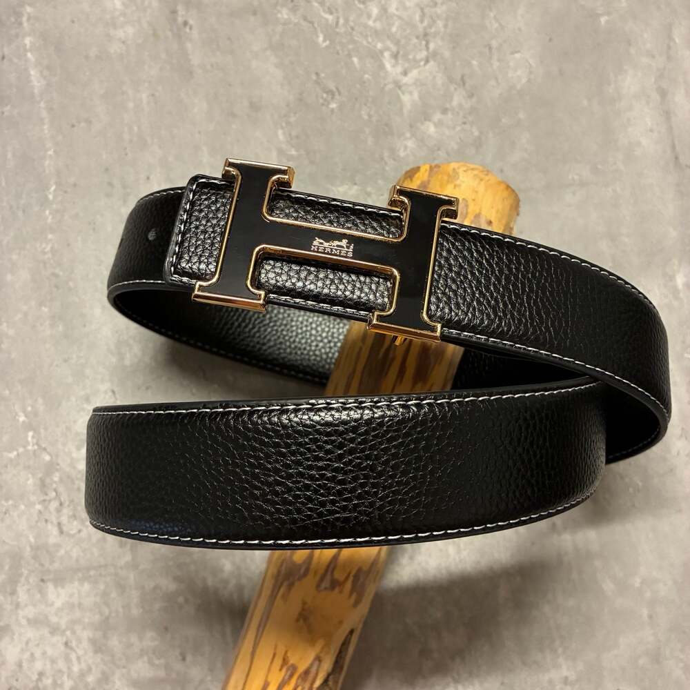 Vintage Style Black Leather Men’s Belt with Gold Buckle